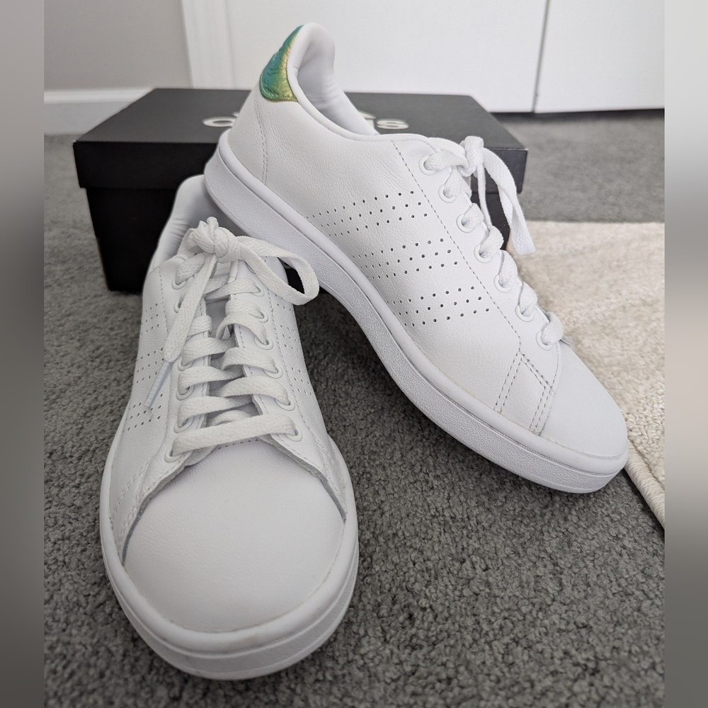 Adidas Women's Advantage 2.0 Sneaker Color: White SZ 7.5